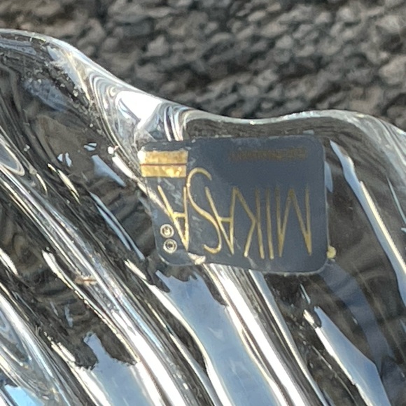 MIKASA BELLE EPOQUE BOWL/VASE/CENTERPIECE. 13” Across and almost 5” high! - Picture 5 of 5